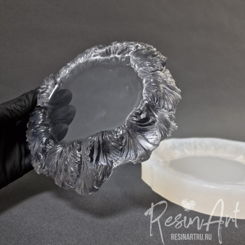 925 (3)