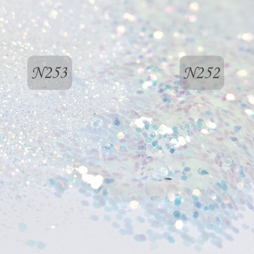 252 253